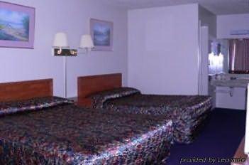 Budget Host Frontier Inn 苏珊维尔 客房 照片